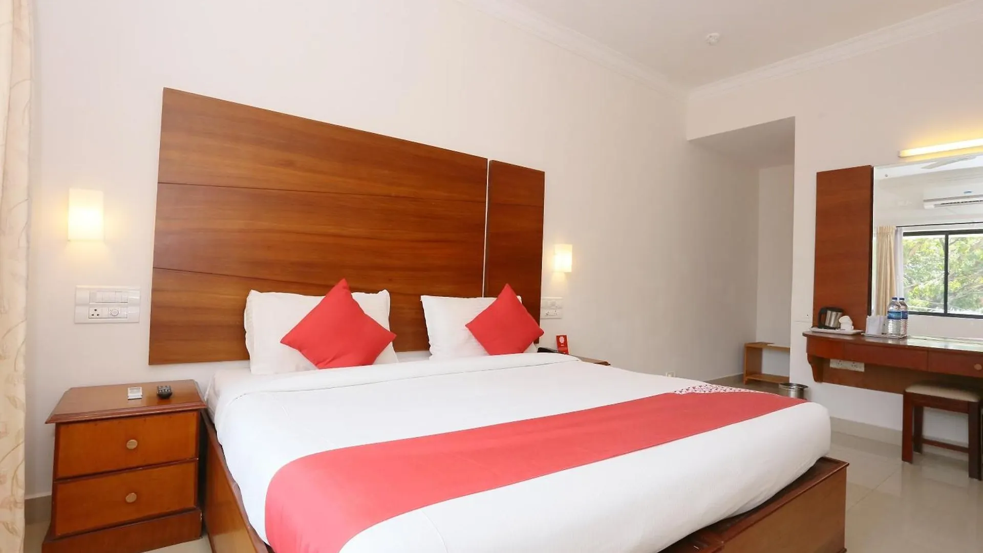 Hotel Super Townhouse Dona Castle Kollam