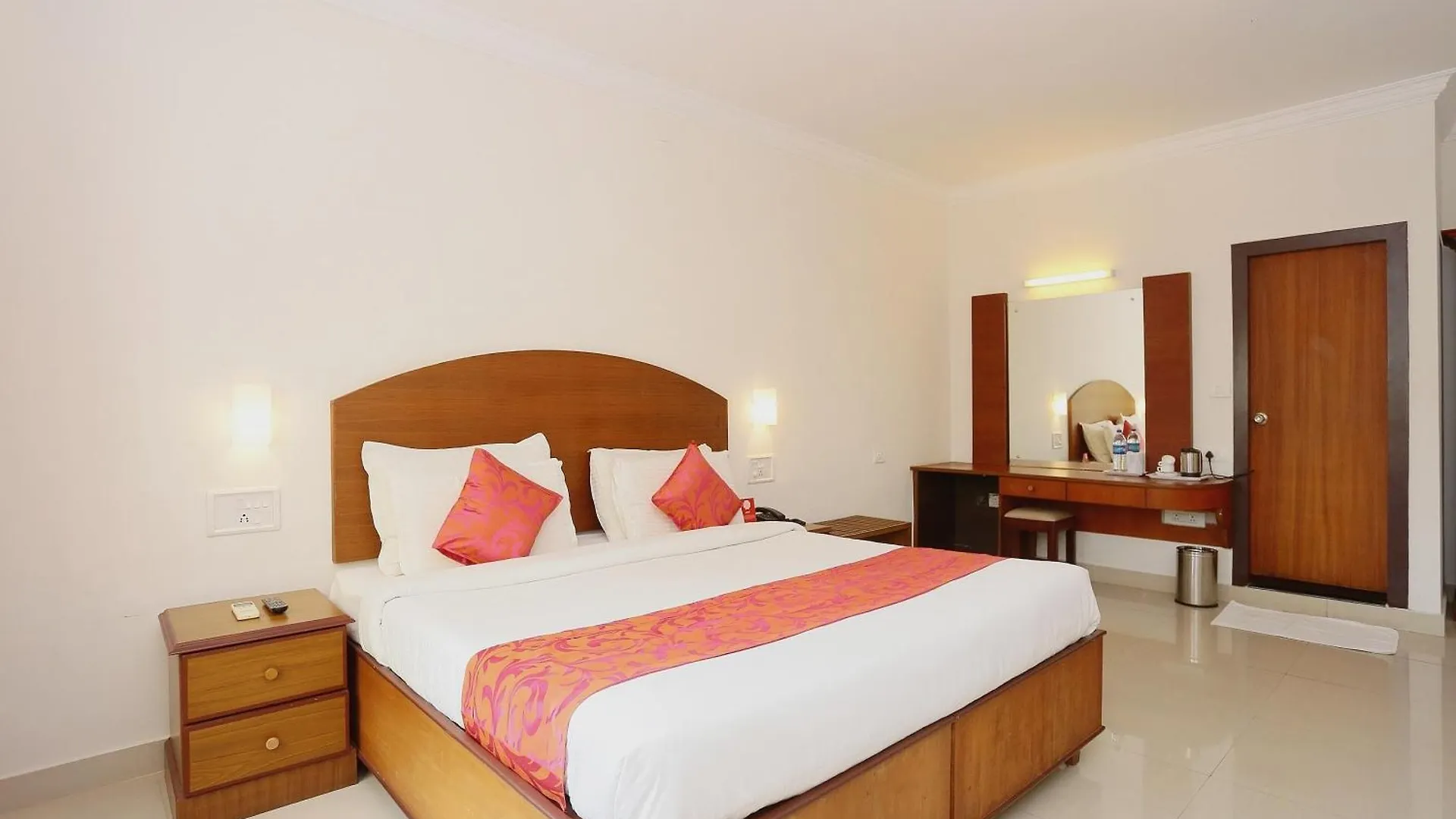 Hotel Super Townhouse Dona Castle Kollam
