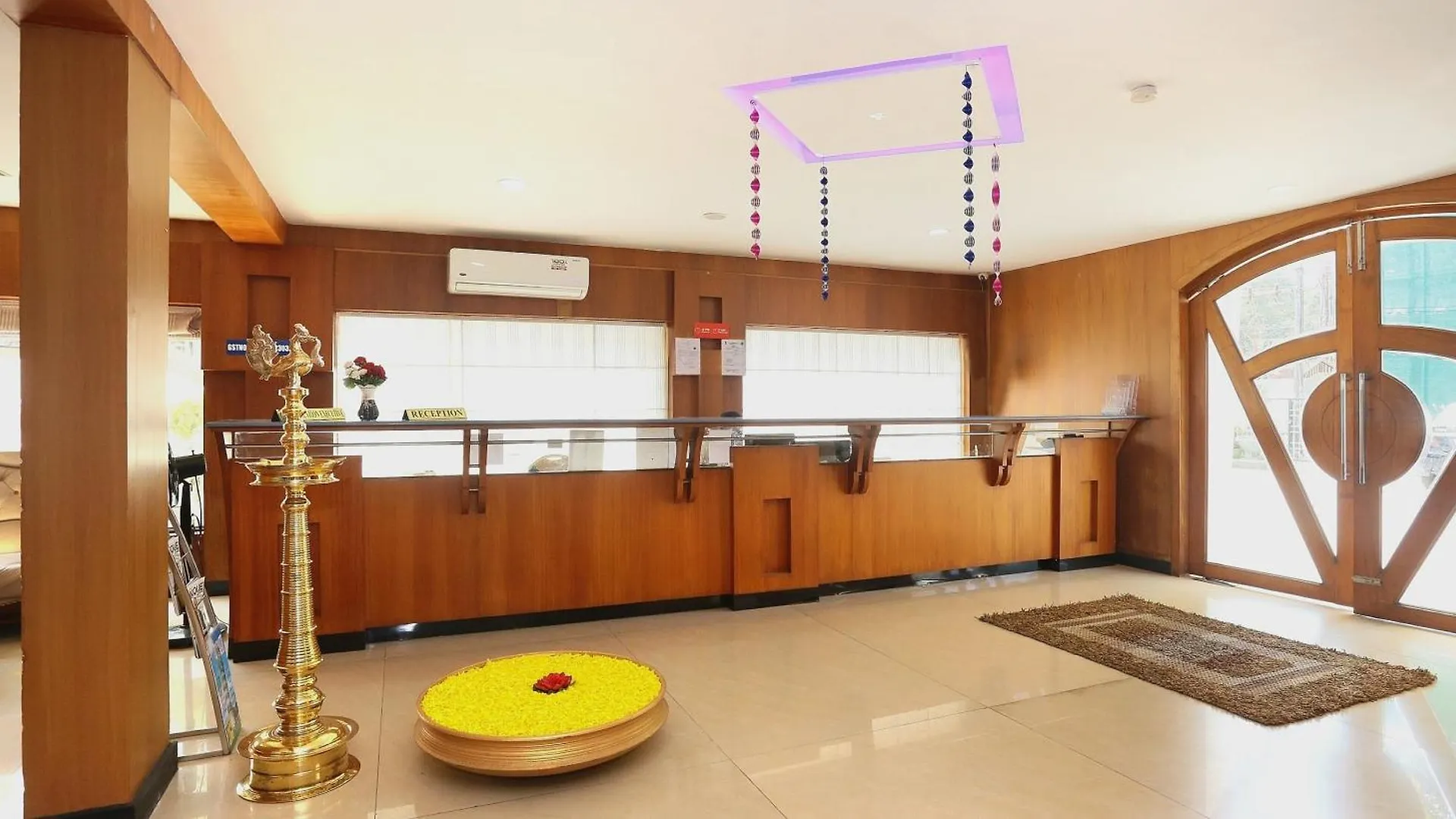 Super Townhouse Dona Castle Hotel Kollam