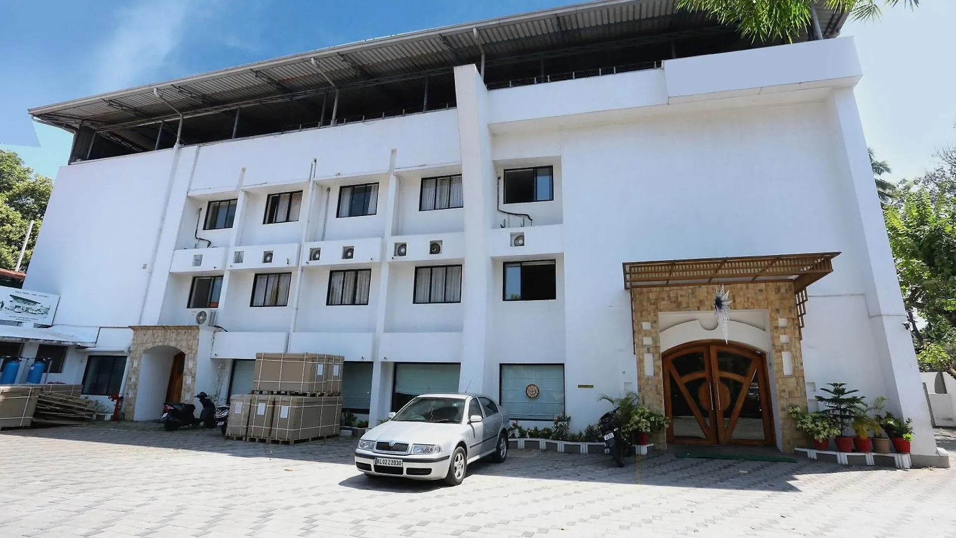Super Townhouse Dona Castle Hotel Kollam 3*,